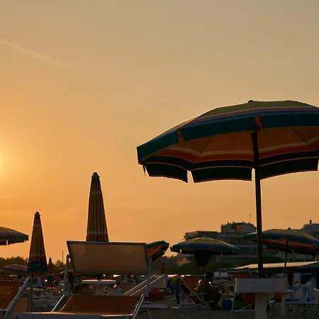 Modern Flat For 4 Guests Sea View - Beahost Appartamento Bibione