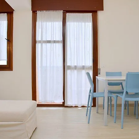 Modern Flat For Four Guests With Side Sea View * 비비오네